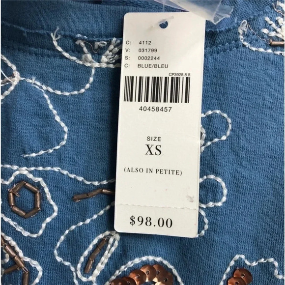 NWT Anthropologie Akemi + Kin Hildie Sequined top floral embroidered chambray - Picture 8 of 15